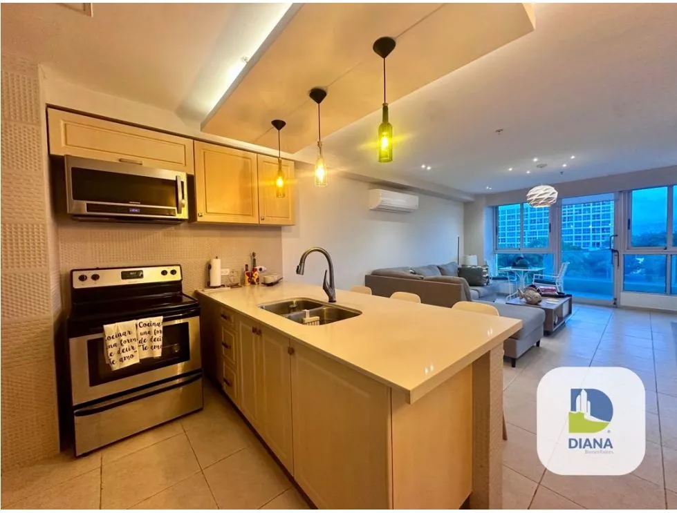 Alquiler de apartamento amueblado en Coronado 