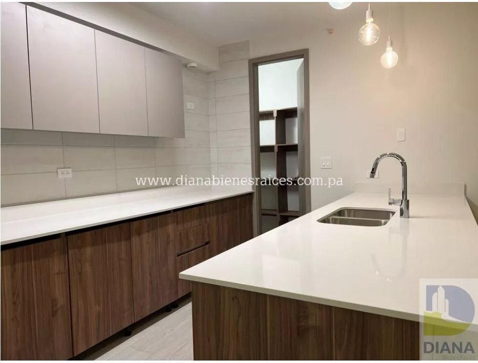Venta de apartamento en Hato Pintado