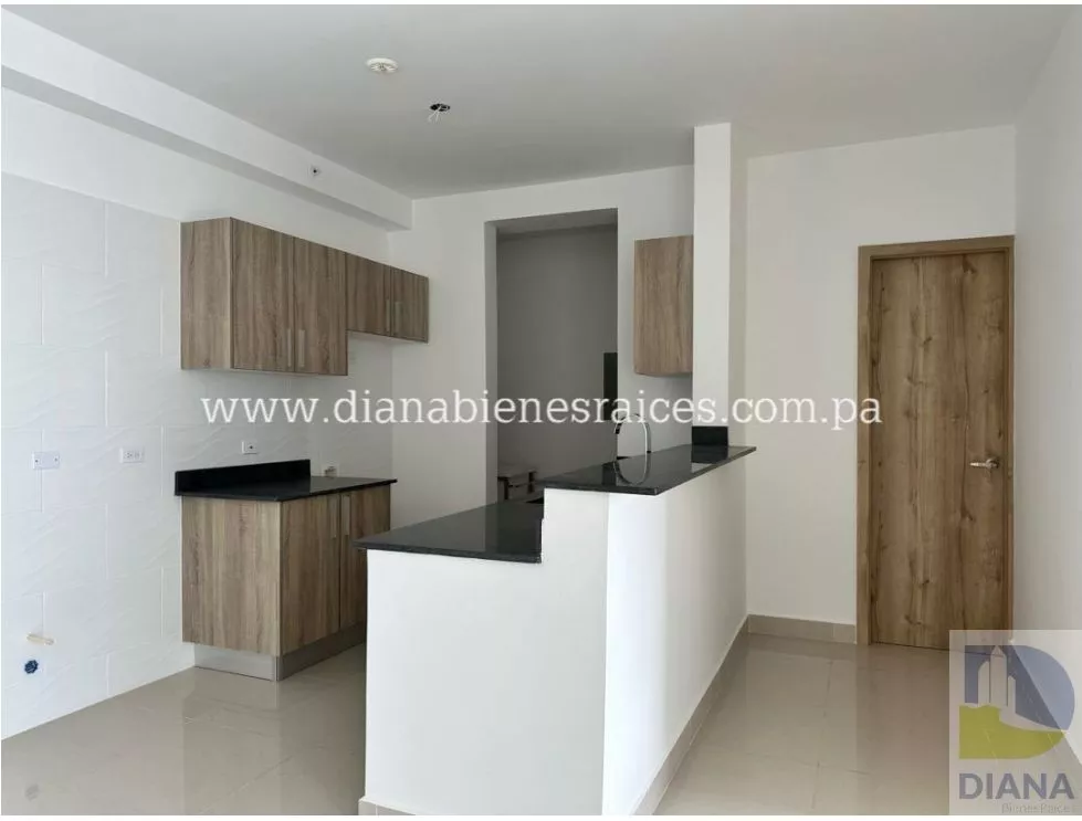 Venta de apartamento en Hato Pintado 