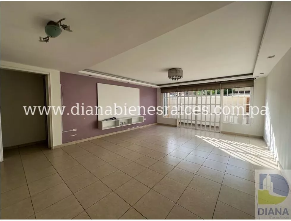 Venta de casa en Altos de Panamá
