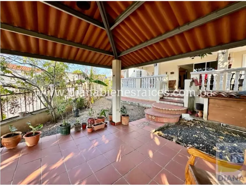 Venta de casa en Altos de Panamá