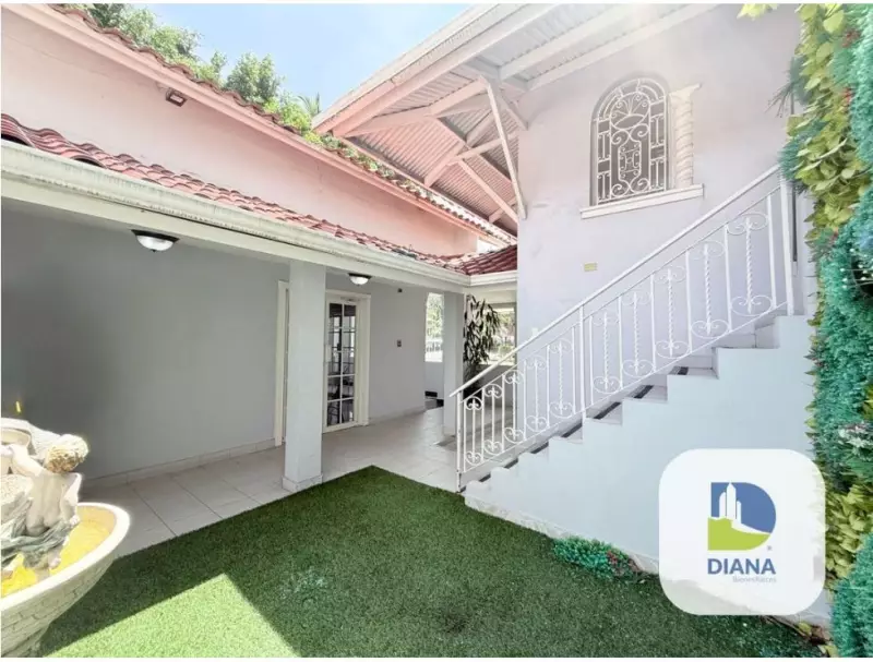Venta de casa comercial
