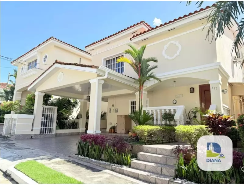 Oportunidad en  Altos de Panamá Avaluo $486000