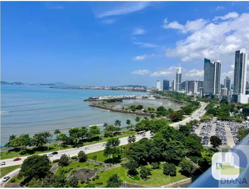 Venta de apartamento en Avenida Balboa