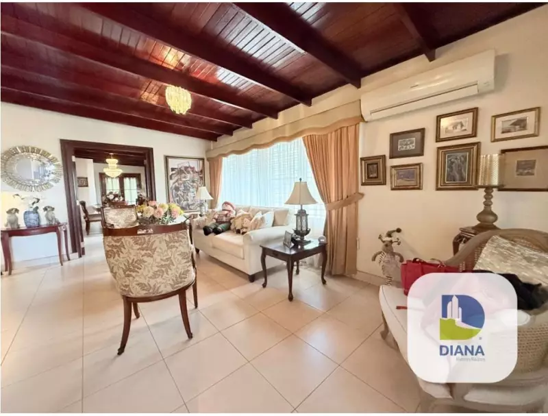 Venta de casa en EL DORADO