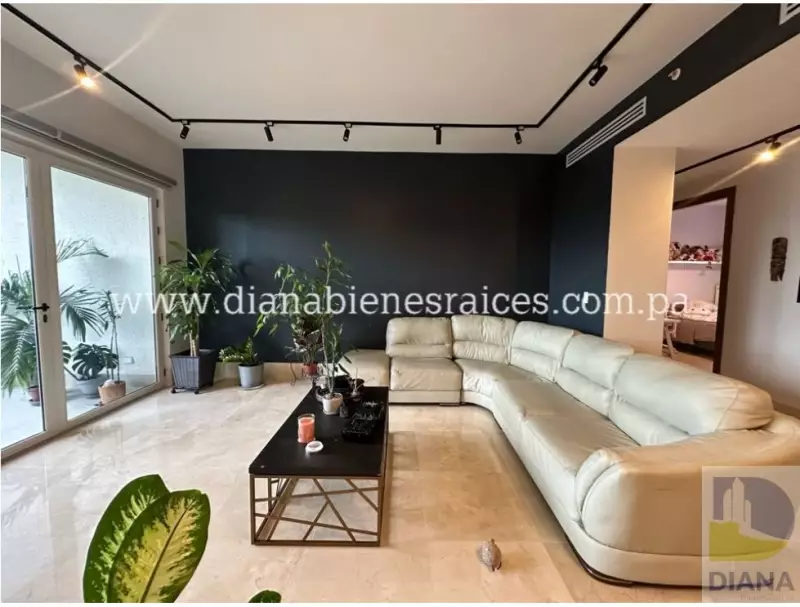 Venta de apartamento en Santa María